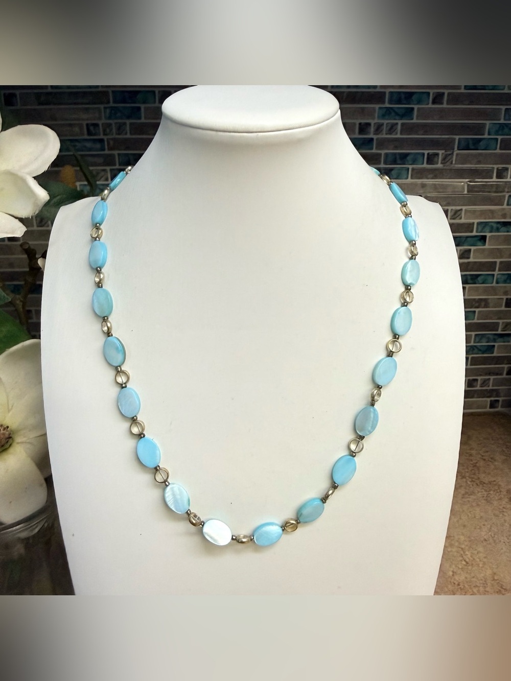 Handmade Light Blue Mother of Pearl Shell Bead Necklace Silver Tone Links Boho